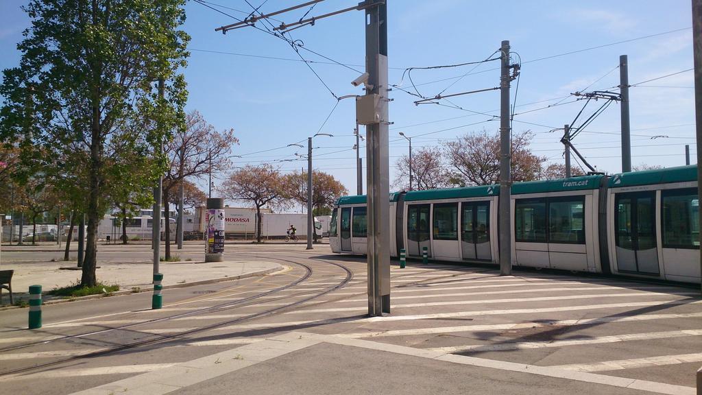 דירות סנט אדריה דה בסוס Torre Forum חדר תמונה